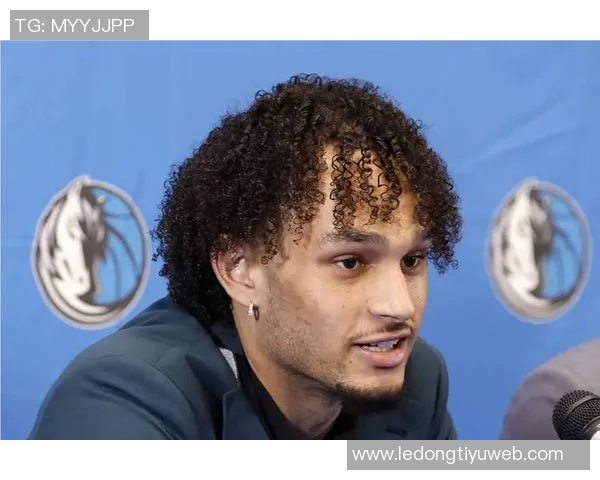 独行侠官方宣布莱夫利因右脚肿胀将继续缺席暂无回归时间表 独行侠官方宣布莱夫利因右脚肿胀将继续缺席暂无回归时间表