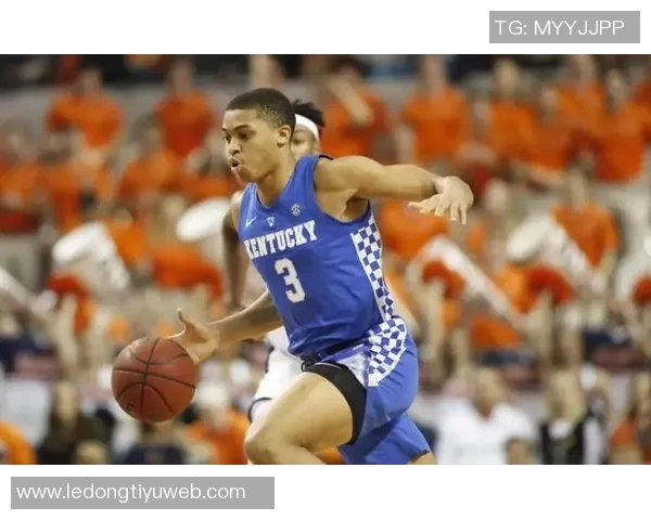 凯尔登约翰逊盛赞卡斯尔在关键时刻的表现为球队带来骄傲与信心