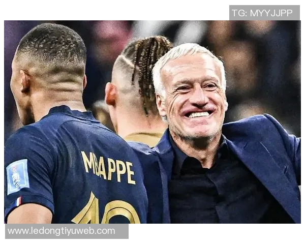 德尚透露姆巴佩脚踝伤势未恶化但换下前再遭撞击引担忧