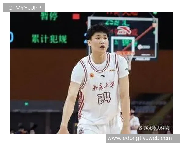 媒体人透露管子煜退学北大加盟广州下赛季将有机会在一线队出战 媒体人透露管子煜退学北大加盟广州下赛季将有机会在一线队出战