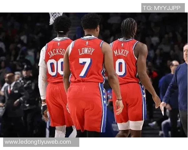 洛瑞成为NBA历史第12位出战超过20个赛季的球员与詹姆斯科比保罗同列