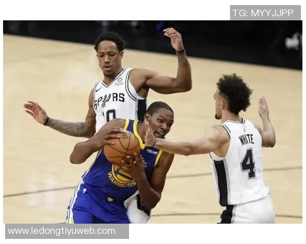 船记：独行侠阵容虽强但缺乏核心动力与领袖气质