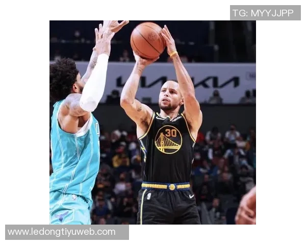 萨迪克贝替补表现低迷18分钟仅得4分3板三分球全失准