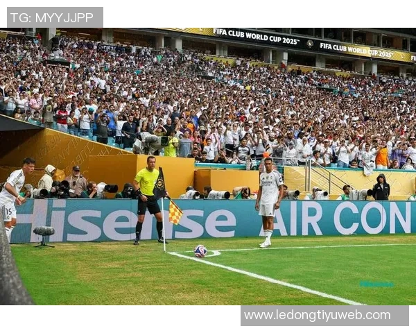阿诺德庆祝27岁生日皇马队友贝林厄姆与卡雷拉斯送上温馨祝福