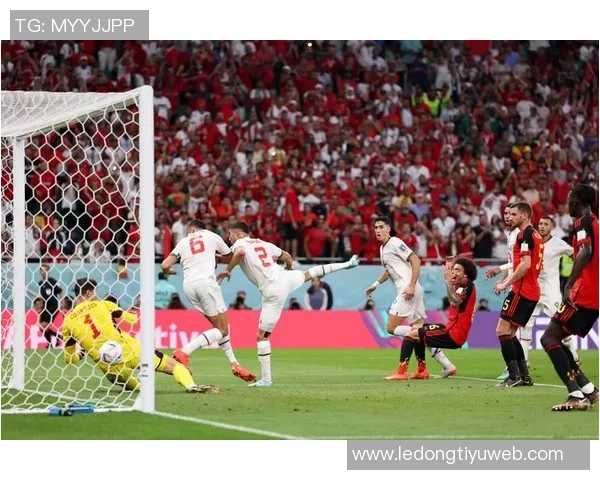 今日趣图：库库失误引发乌龙若换阿扎尔进攻恐怕会越位尴尬