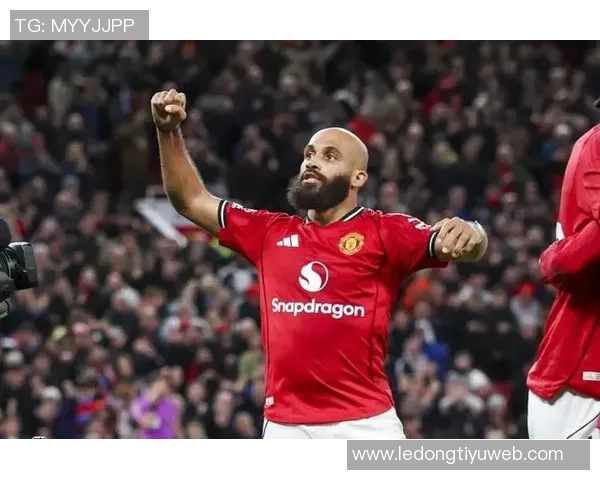 曼联官网报道姆伯莫本赛季英超无球前插跑动和预期助攻均居首位