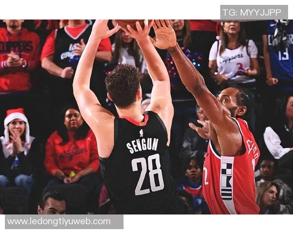 森林狼连败三场排名下滑至西部第六火箭连胜三场稳居西部第四